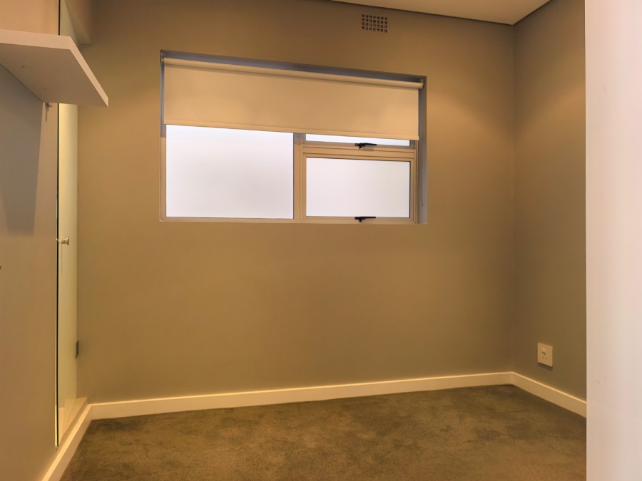 To Let 3 Bedroom Property for Rent in Sea Point Western Cape
